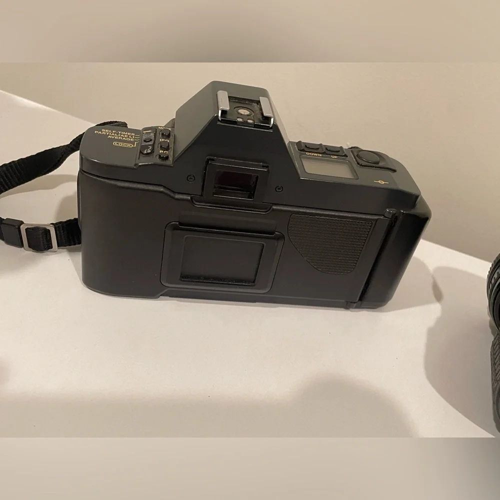 Canon T70 camera **tested**